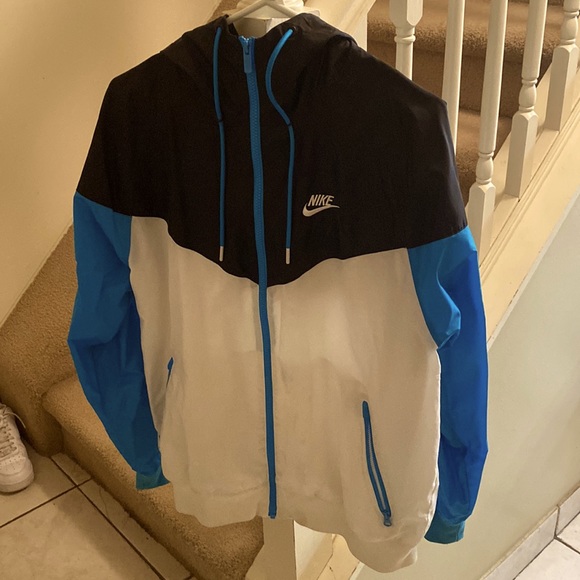 Nike windbreaker - Picture 6 of 8
